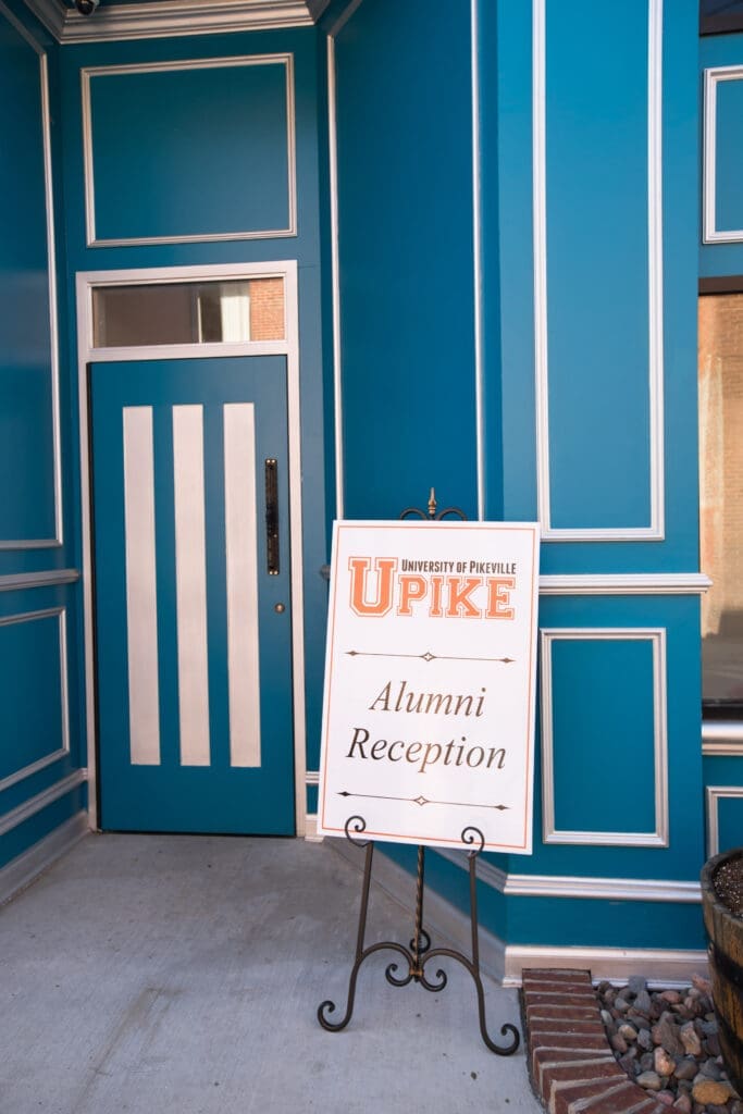 Welcome sign for UPIKE alumni 