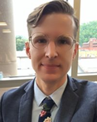 student doctor steven hall headshot