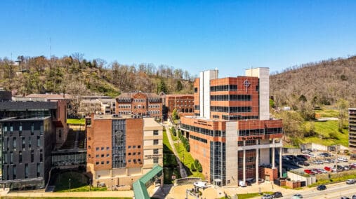 Wide shot of campus in the springtime.