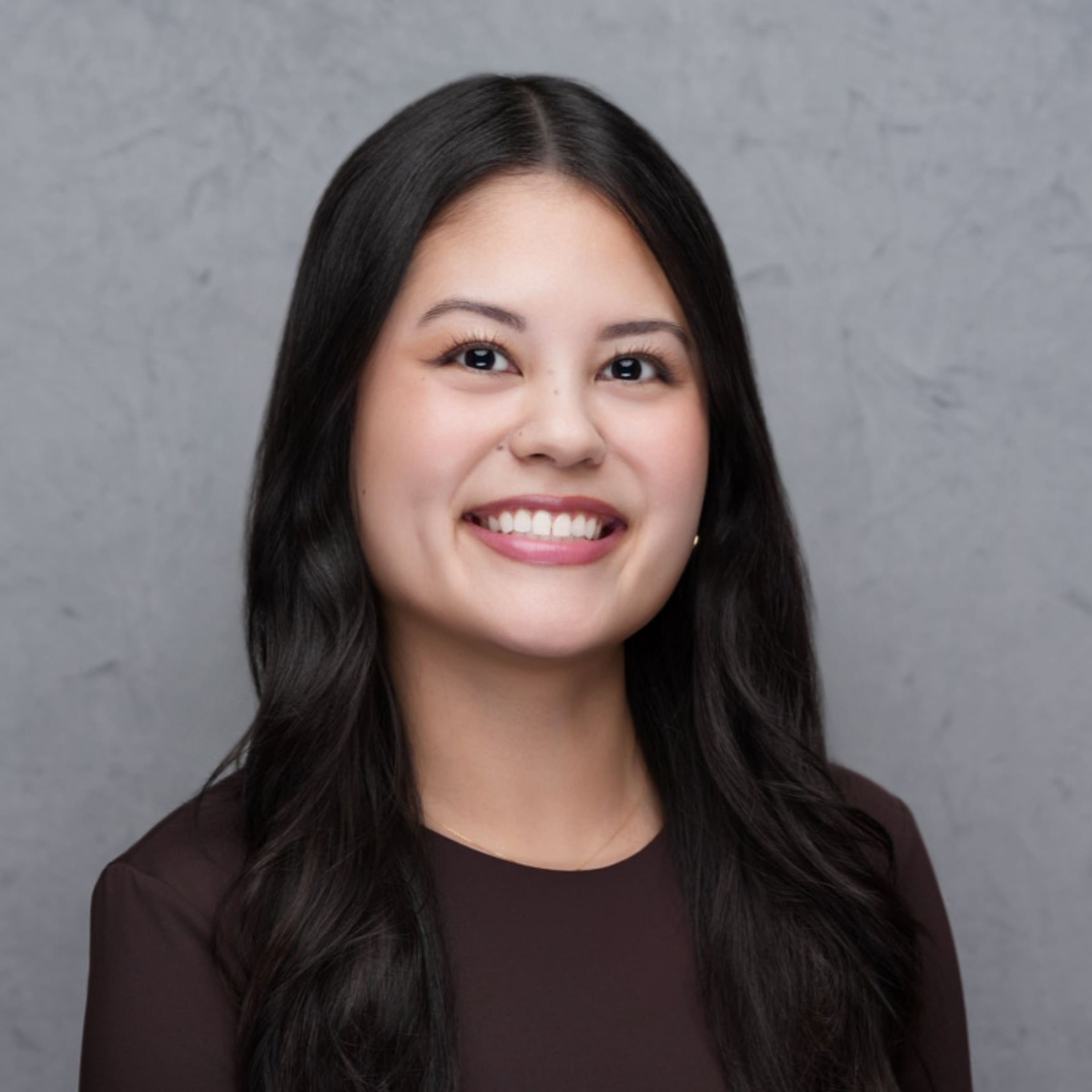 Reina Garrett headshot photo